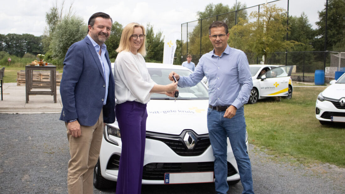 50 nieuwe dienstwagens voor verpleegkundigen WitGele Kruis